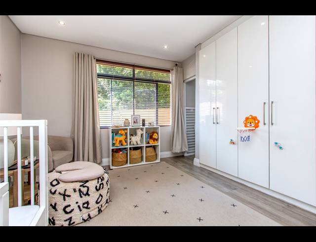 2 BEDROOM APARTMENT TO LET IN ROSEBANK